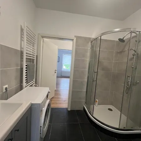 Large And Spacious Apartment, Washing Machine, Wifi&tv Διαμέρισμα *